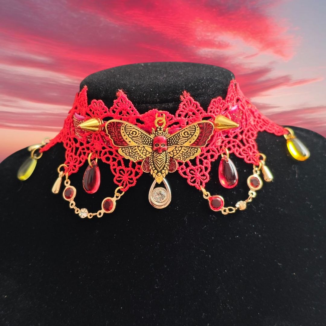 Scarlet Metamorphosis Choker