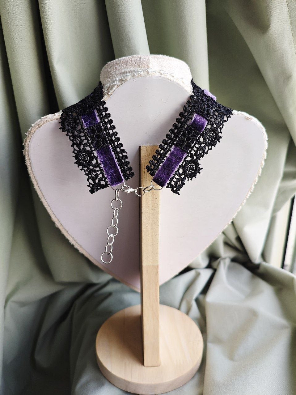 Starlight Eclipse Choker