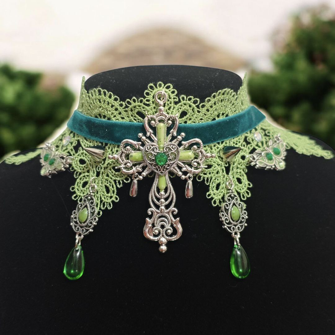 Sylvan Grace Choker