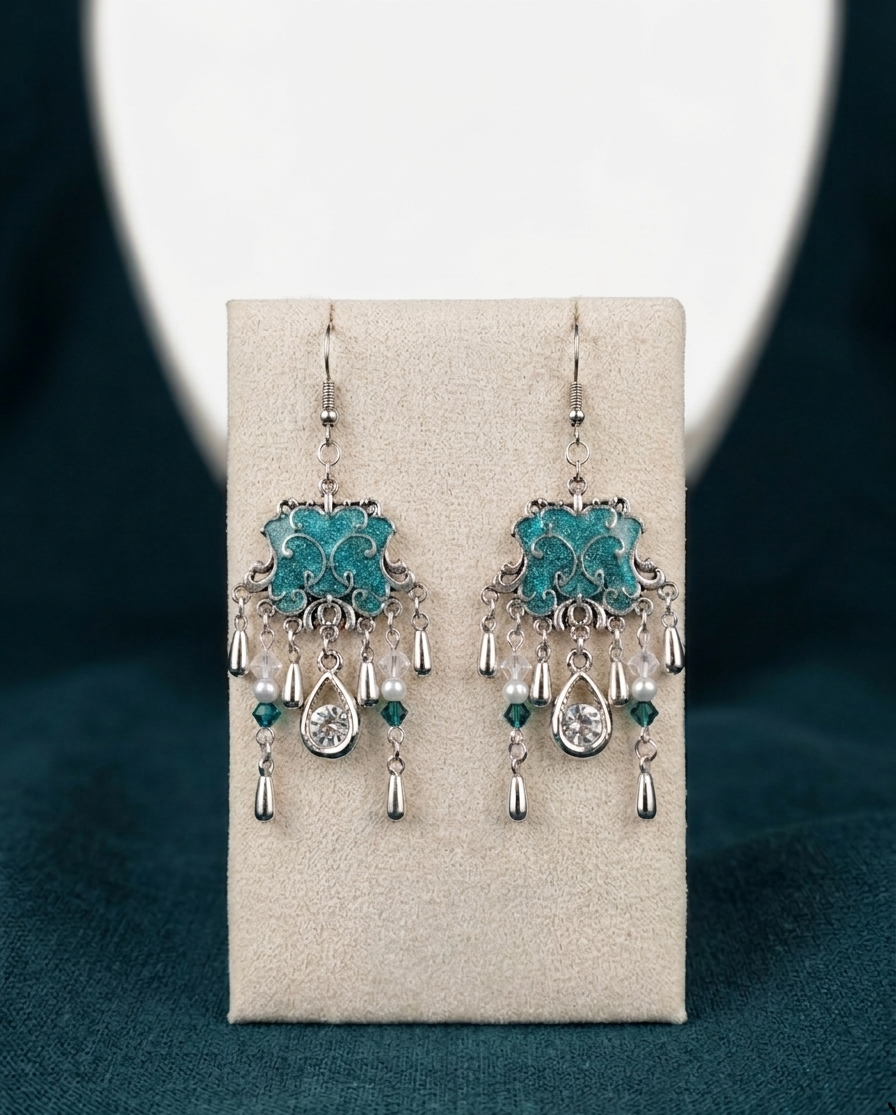 Close-up of Elven Dewdrop handmade turquoise and silver fairycore earrings details