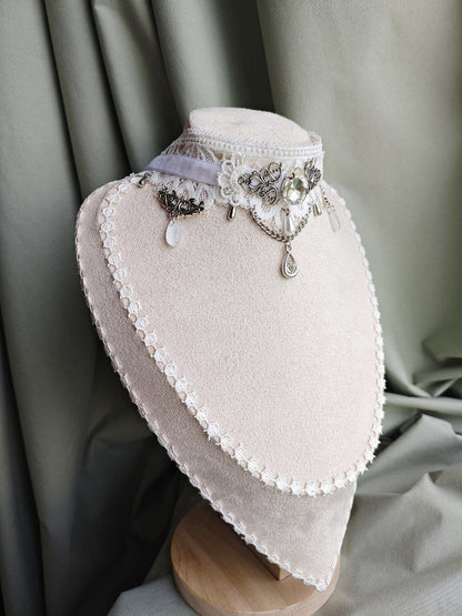 Lace of Devotion Choker