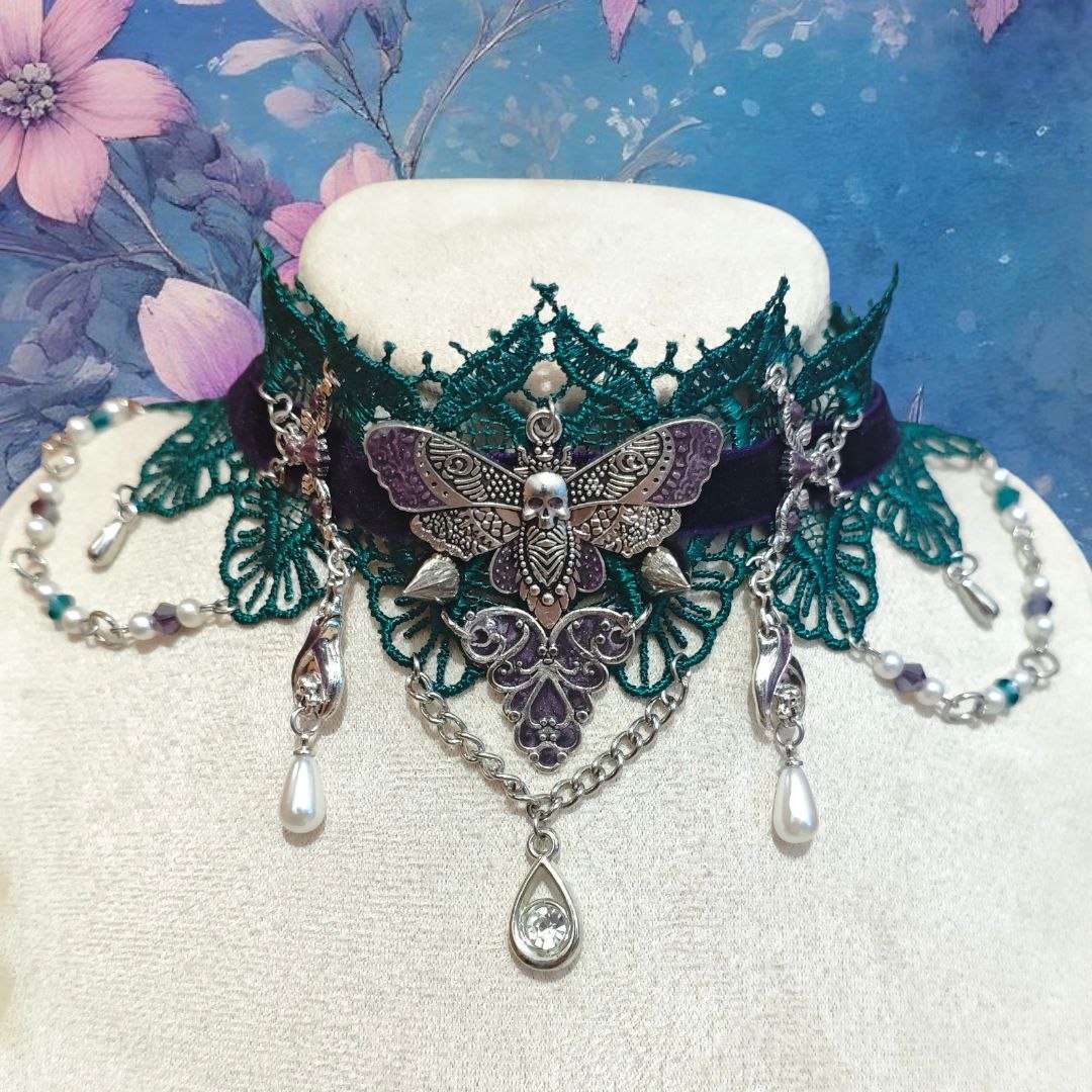 The Necromancer’s Keepsake Choker