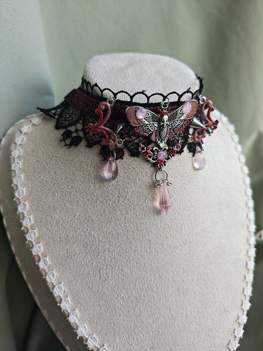Crimson Moth Choker