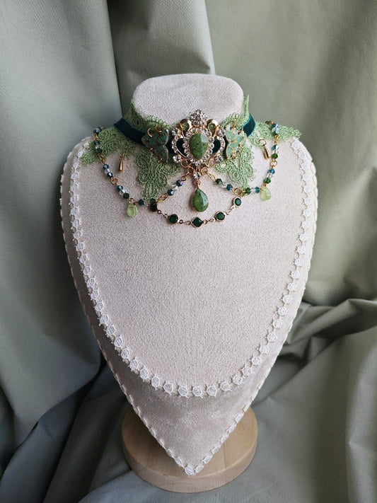 Absinthe Dream Choker