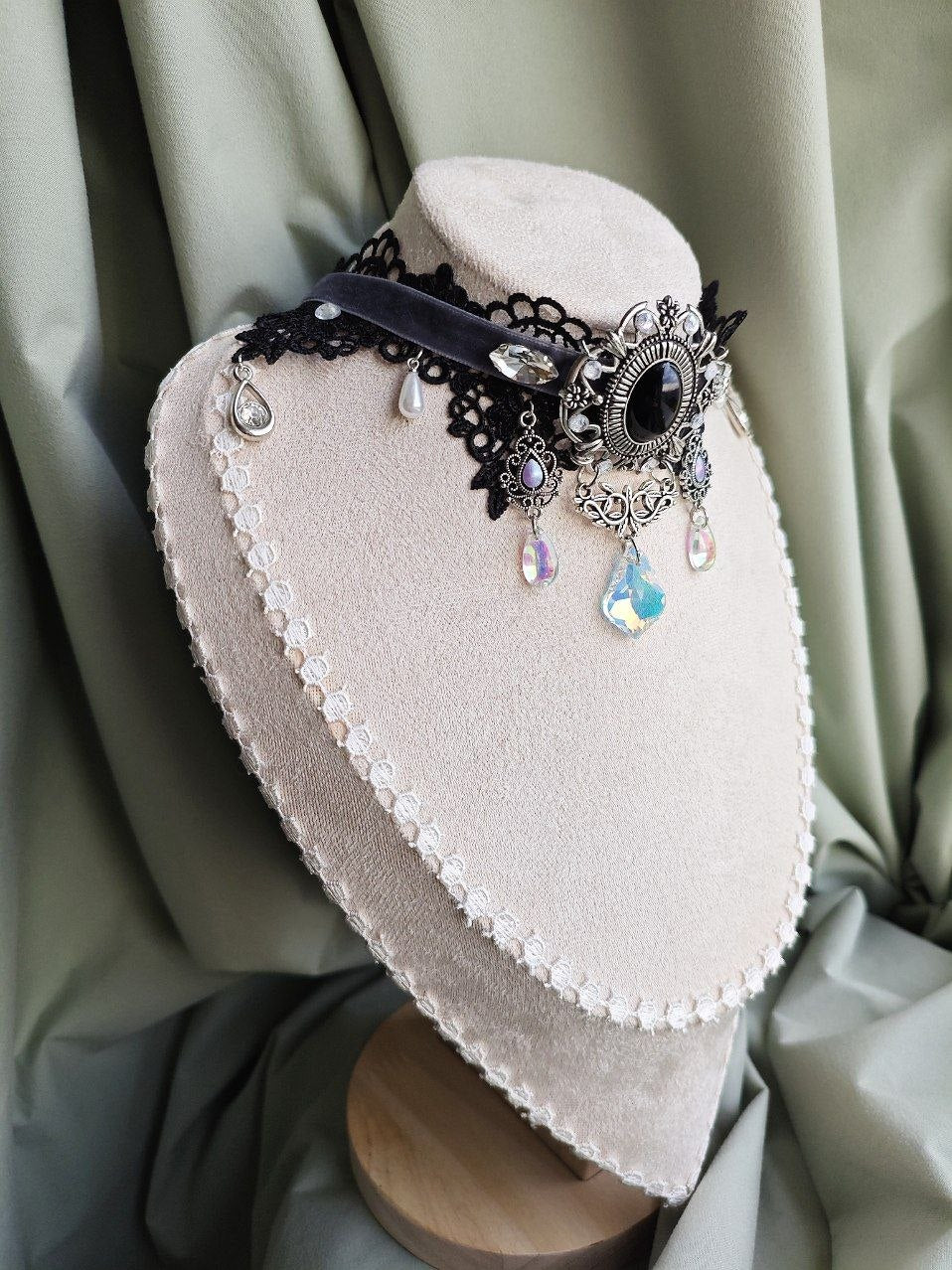 Close-up of The Opaline Dream handmade romantic opal lace choker details