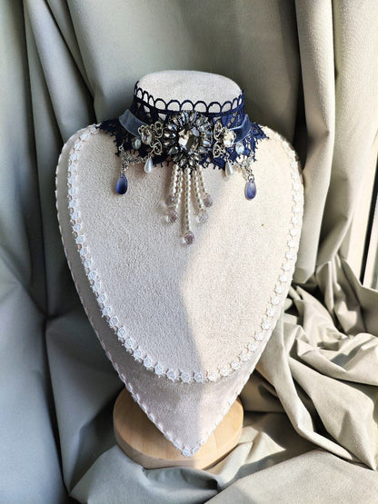 Frosted Moonlight Choker