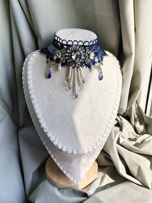 Frosted Moonlight Choker