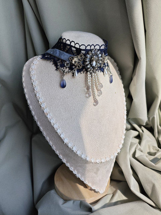 Frosted Moonlight Choker