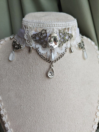 Lace of Devotion Choker