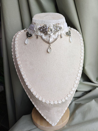 Lace of Devotion Choker